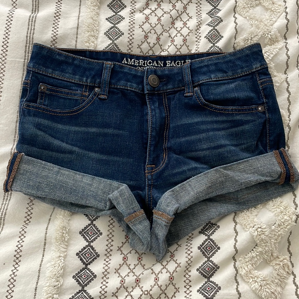 American Eagle Hi-Rise Jean Shorts, Size 6